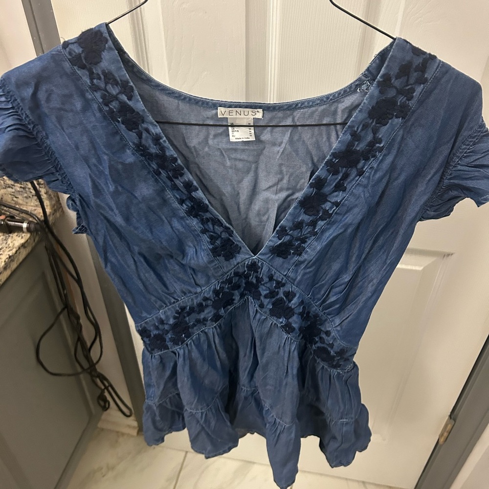 NWOT VENUS denim blouse.